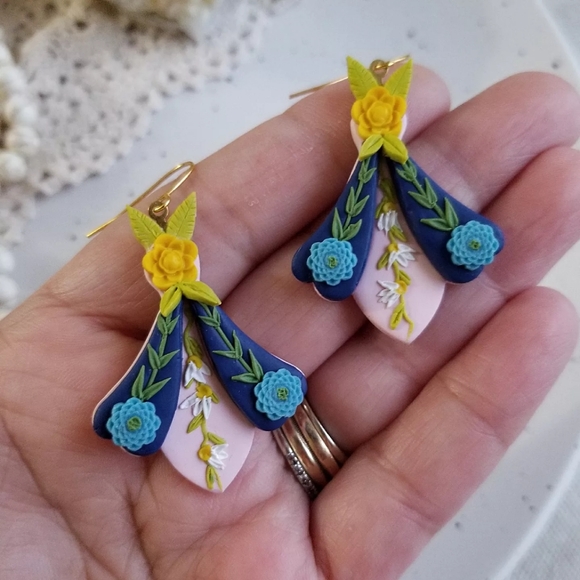 Springtime moths - Picture 3 of 3